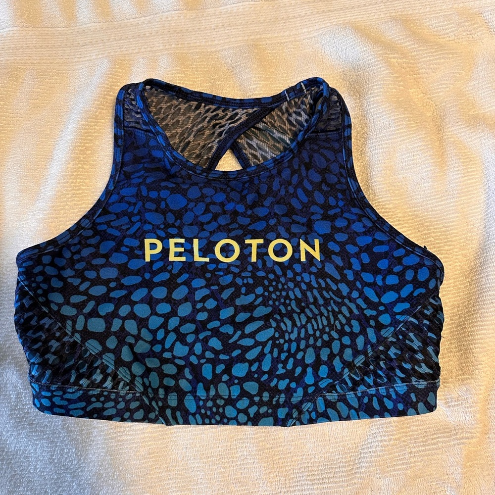 Peloton high neck sports bra
